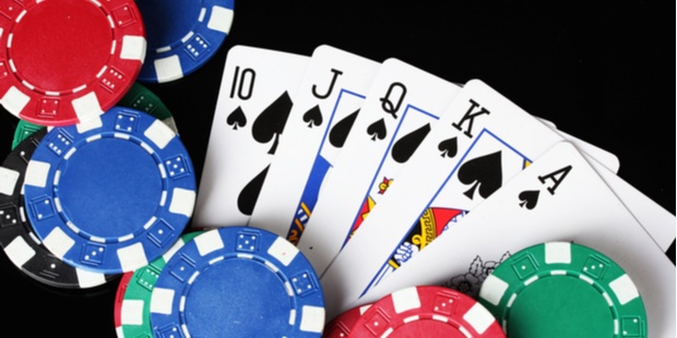 Do you want to play poker online like a true-blue pro? Embrace the four attributes of the best online poker players!